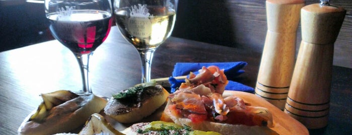 Trout, Bread and Wine is one of Львов.