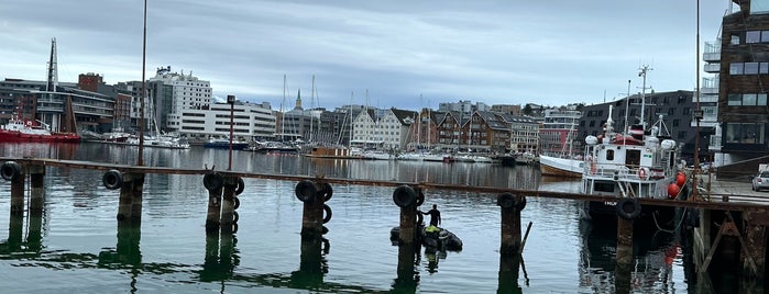 Tromsø is one of Norske byer/Norwegian cities.