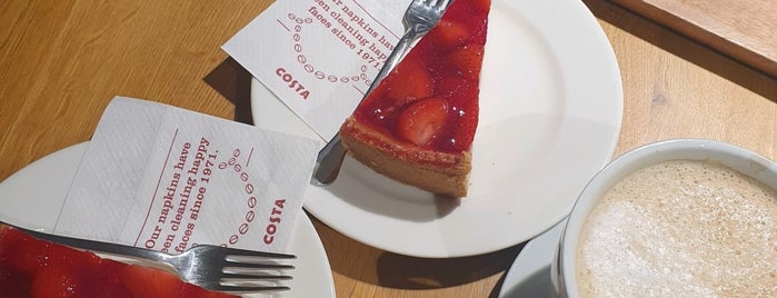 Costa Coffee is one of Damianさんのお気に入りスポット.