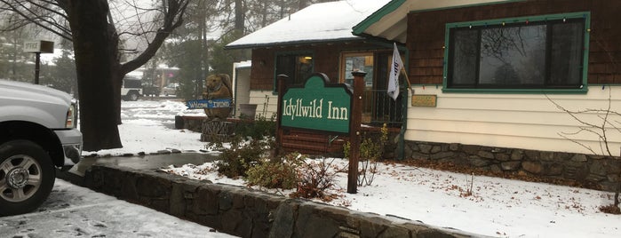 Idyllwild Inn is one of Orte, die Bernie gefallen.