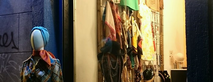 Kilombo Vintage Velarde is one of MAD shopping.