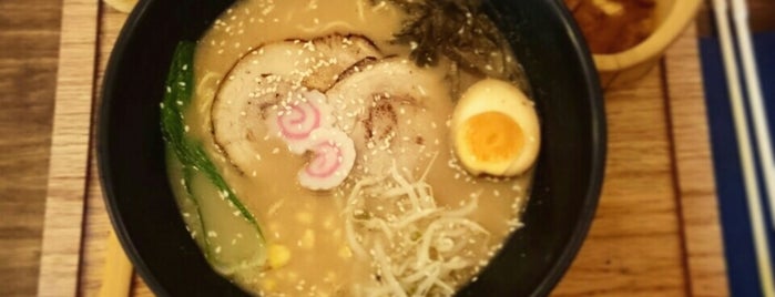 Ninja ramen is one of マドリード - 昼ごはん + 晩ごはん (ひるごはん + ばんごはん).