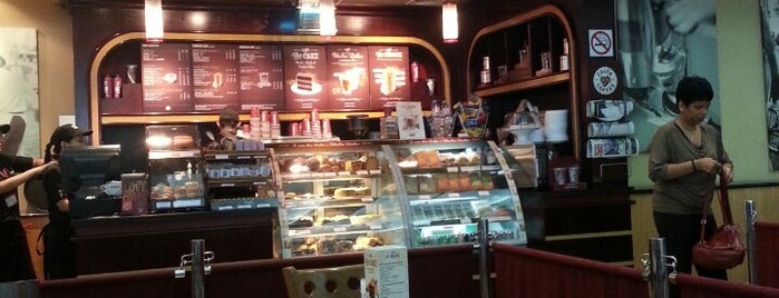 Costa Coffee is one of Anirudhさんのお気に入りスポット.