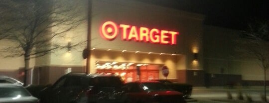 Target is one of Lugares favoritos de Matthew.