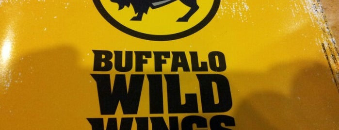Buffalo Wild Wings is one of Lugares favoritos de Patrick.