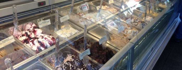 Paciugo Gelato & Caffe is one of Locais curtidos por Opp.