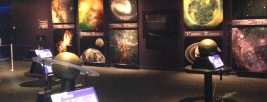 Charles Hayden Planetarium is one of Orte, die Georges gefallen.