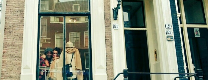 Adiuvantes is one of Amsterdam.