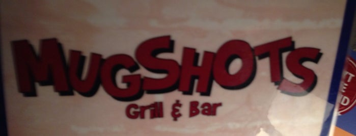 Mugshot's Grill & Bar is one of สถานที่ที่ Deena ถูกใจ.