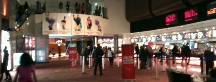 Event Cinemas is one of Lugares favoritos de Marcus.