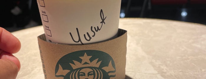 Starbucks is one of Lieux qui ont plu à Yeşim.