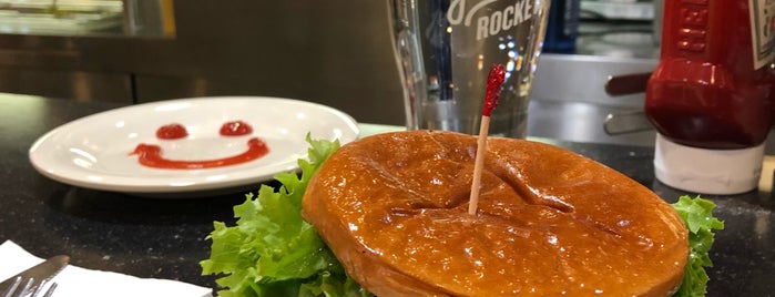 Johnny Rockets is one of Wanna Try Those.