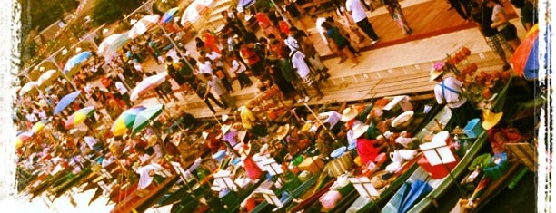 Khlong Hae Floating Market is one of Hatyai Food List.