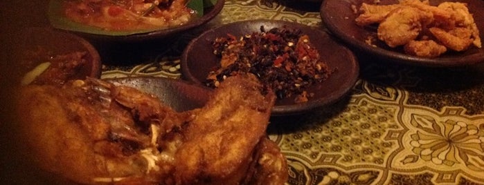 Waroeng SS is one of Kuliner Favorit Serpong.
