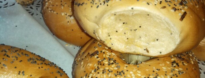 Earthly Coffee Shop is one of The 15 Best Places for Bagels in Oakland.