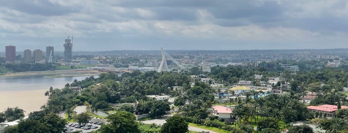 Abidjan is one of Lugares.