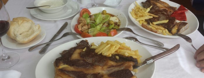 restaurante monumento al pastor is one of ESPAÑA ★ Comer en la Carretera ★.