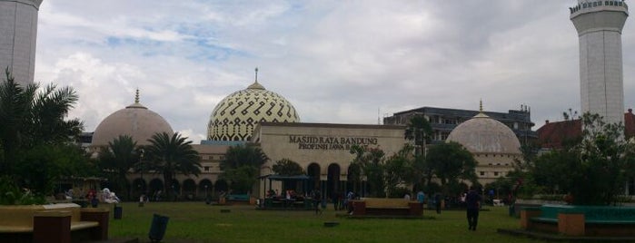 Masjid Raya Bandung is one of Tempat Wisata di Bandung.
