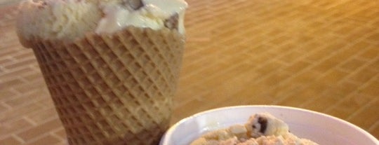 Braum's Ice Cream is one of Locais curtidos por Daniel.