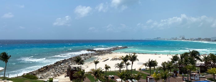 Hyatt Ziva Cancun is one of Cancún Top 10 (Expensive Hoteles).