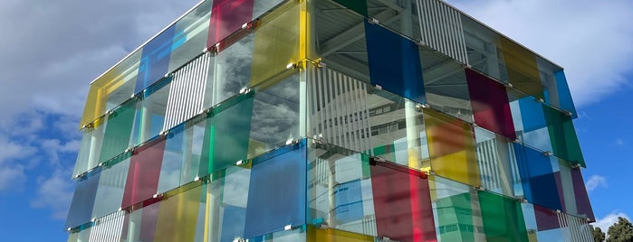 Centre Pompidou Málaga is one of Cristiさんのお気に入りスポット.