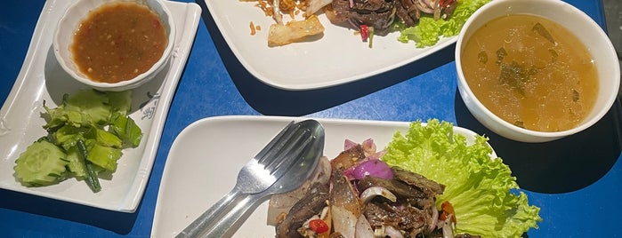 Dagang Seafood Taman Dagang is one of Worth Trying in Selangor & KL Part 1.