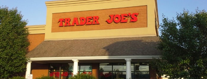 Trader Joe's is one of Orte, die John gefallen.