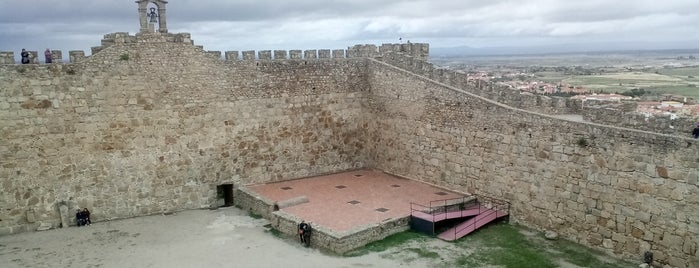 Castillo de Trujillo is one of Locais curtidos por Pablo.