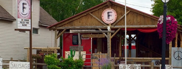 Frontier BBQ is one of Lieux qui ont plu à Wesley.