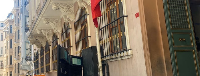 Taksim Polis Merkezi is one of sevdikler.