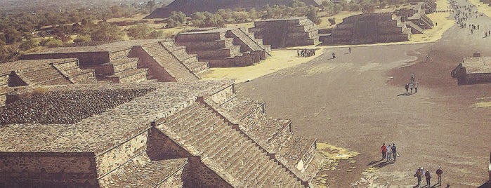 Zona Arqueológica de Teotihuacán is one of Luci’s Liked Places.