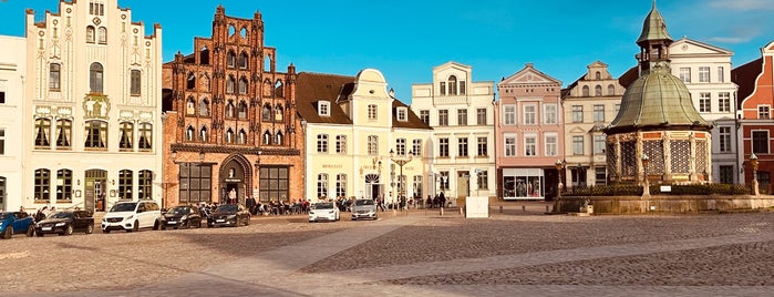 Marktplatz Wismar is one of Ostsee.