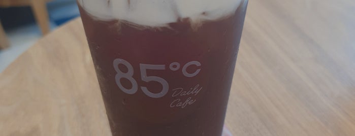 85°C Bakery Café (85度C) is one of All-time favorites in China.