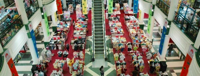 Mall Mesra Indah is one of Office SMK Cendana DDI.