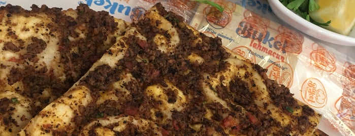 Buket Lahmacun is one of Emreさんの保存済みスポット.
