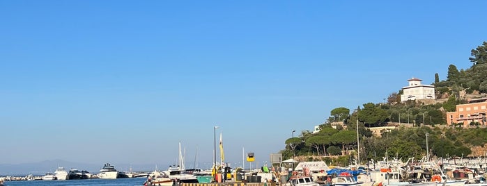 Lungomare Porto Santo Stefano is one of Italia.