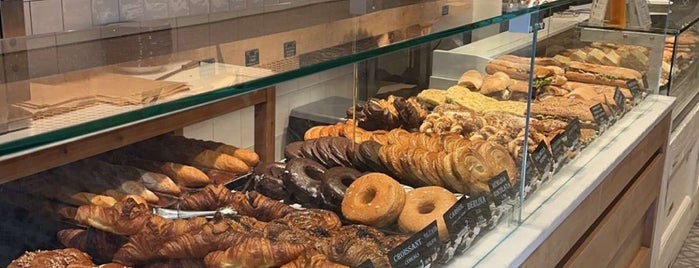 Croissanterie del Pi is one of Barcelona.