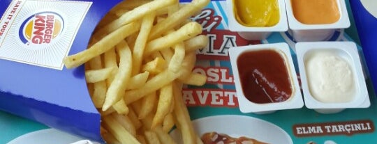Burger King is one of Tempat yang Disukai Deniz.