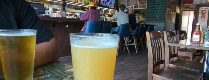 Richmond Bar & Grill is one of Craft Beer in LA.