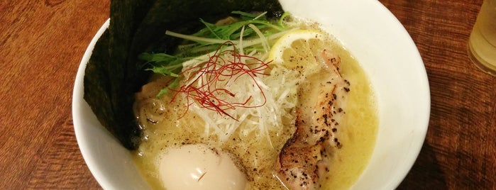 キラメキの豚 夕日のキラメキ第二章 is one of 麺リスト / ラーメン・つけ麺.