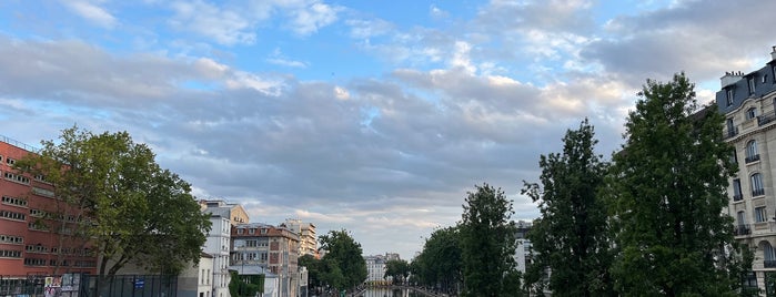 Quai de Valmy is one of the paris ambush.