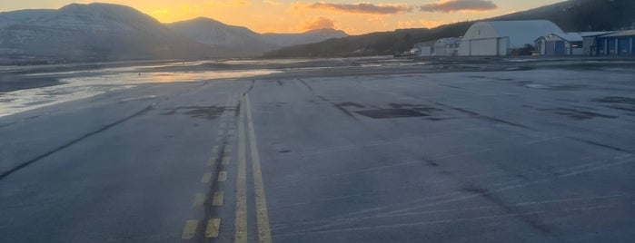 Akureyri Airport (AEY) is one of Mes aéroports ✈️.