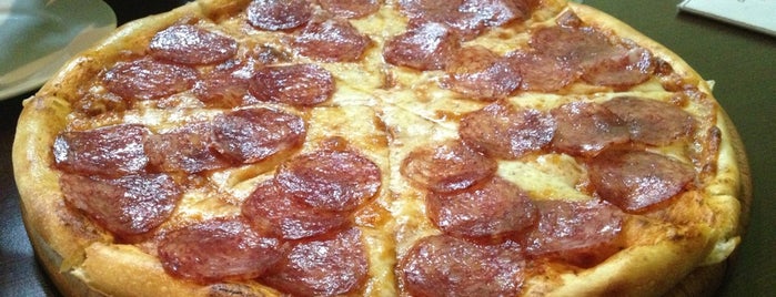 Ларси Пицца is one of Бейдж Pizzaiolo.