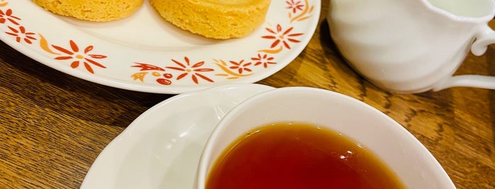 青山ティーファクトリー is one of 紅茶専門店.