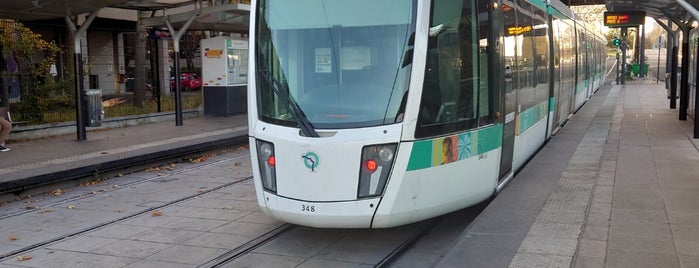 Station Ella Fitzgerald — Grands Moulins de Pantin [T3b] is one of Tramway T3b.