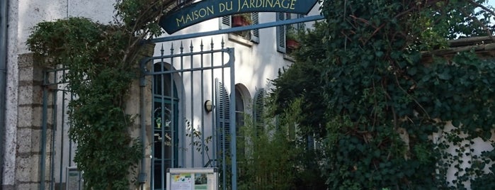 Maison du jardinage is one of Parcs.