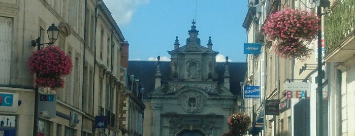 Prytanée National Militaire is one of Sarthe.