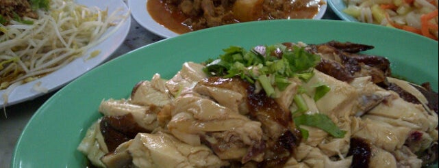 Restoran New Capital Chicken Rice (首都鸡饭） is one of Kuantan-Cherating Vacation.