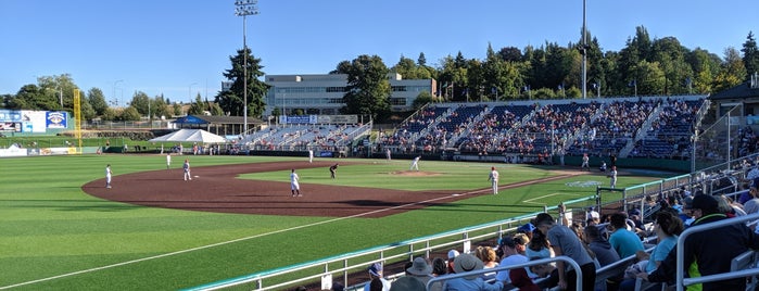 Everett Aquasox is one of Larissa : понравившиеся места.