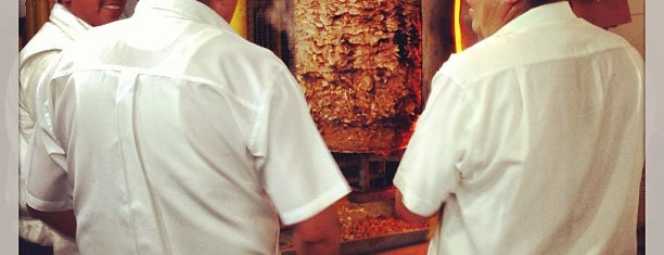 El Borrego Viudo is one of Tacos para la cruda.